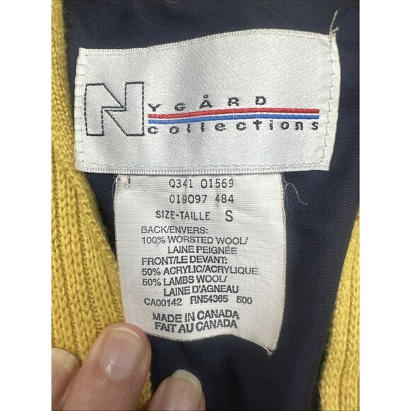 Vintage collegiate style sweater vest crest 1980s Green Plaid Back NY Gard Coll - Picture 7 of 8